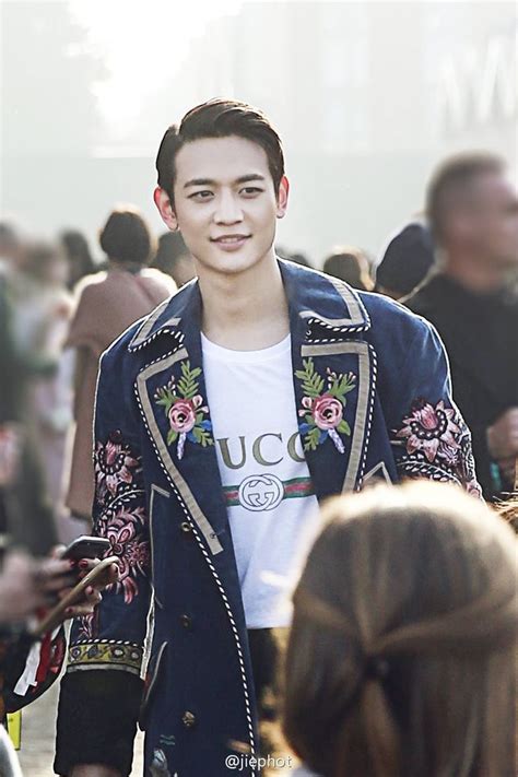 shinee minho in italia per gucci|SHINEE’s Minho Dripping In Gucci For Fashion Show In Milan.